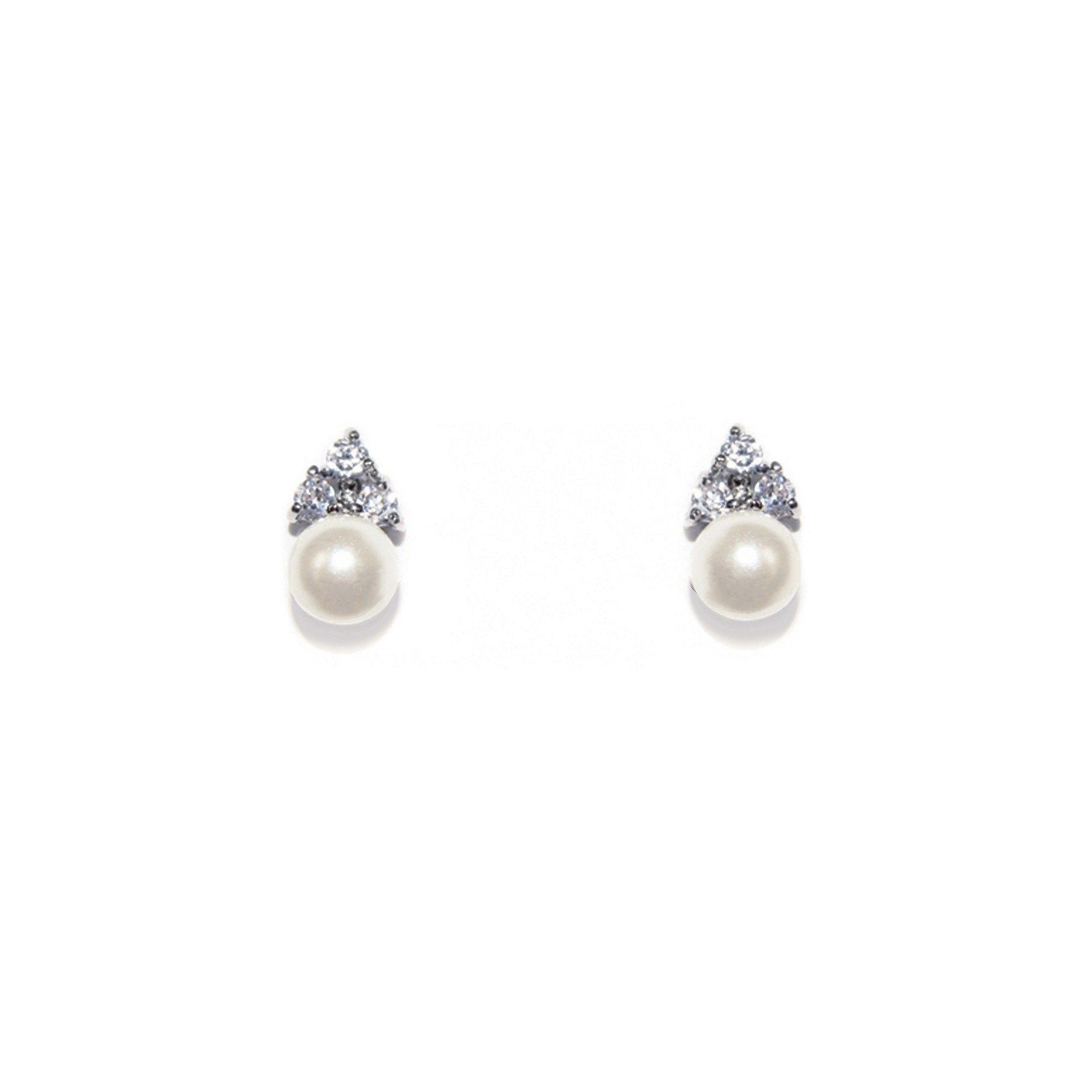 Classic Pearl Earrings