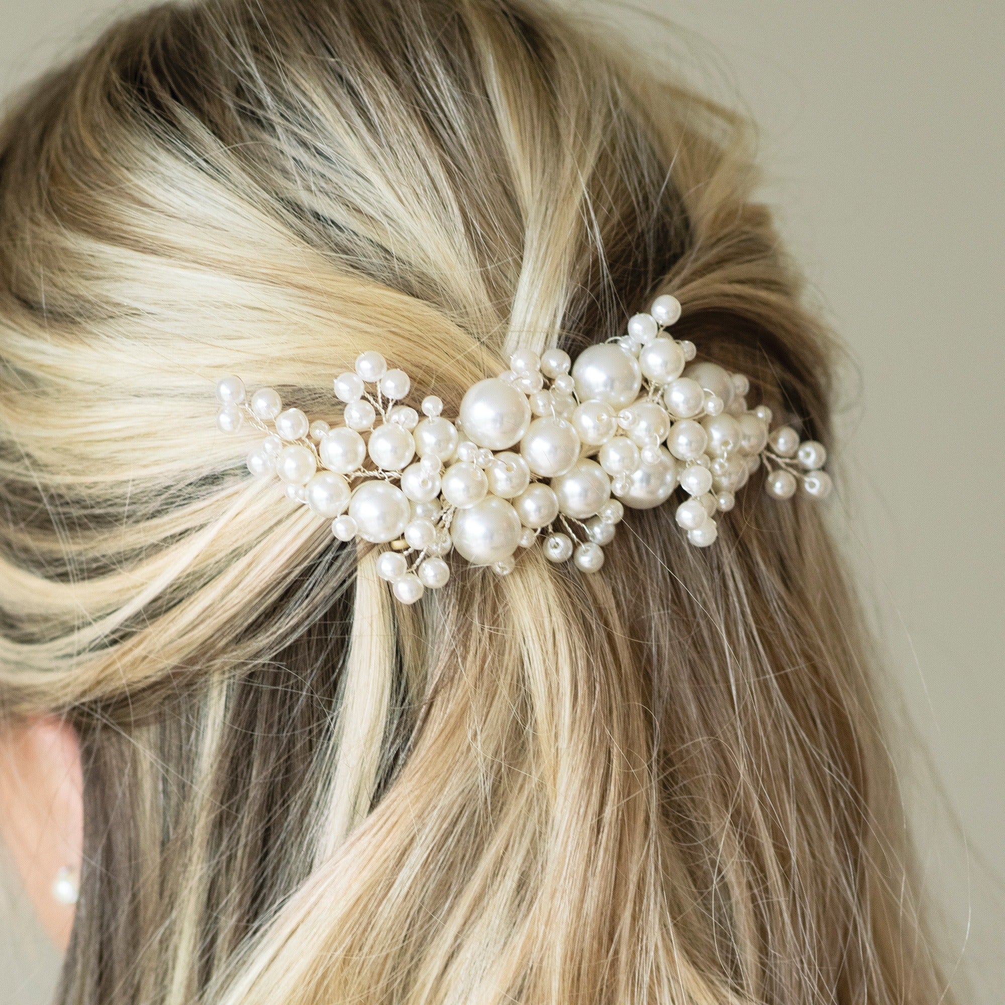 Pearl Blossom Hair Comb