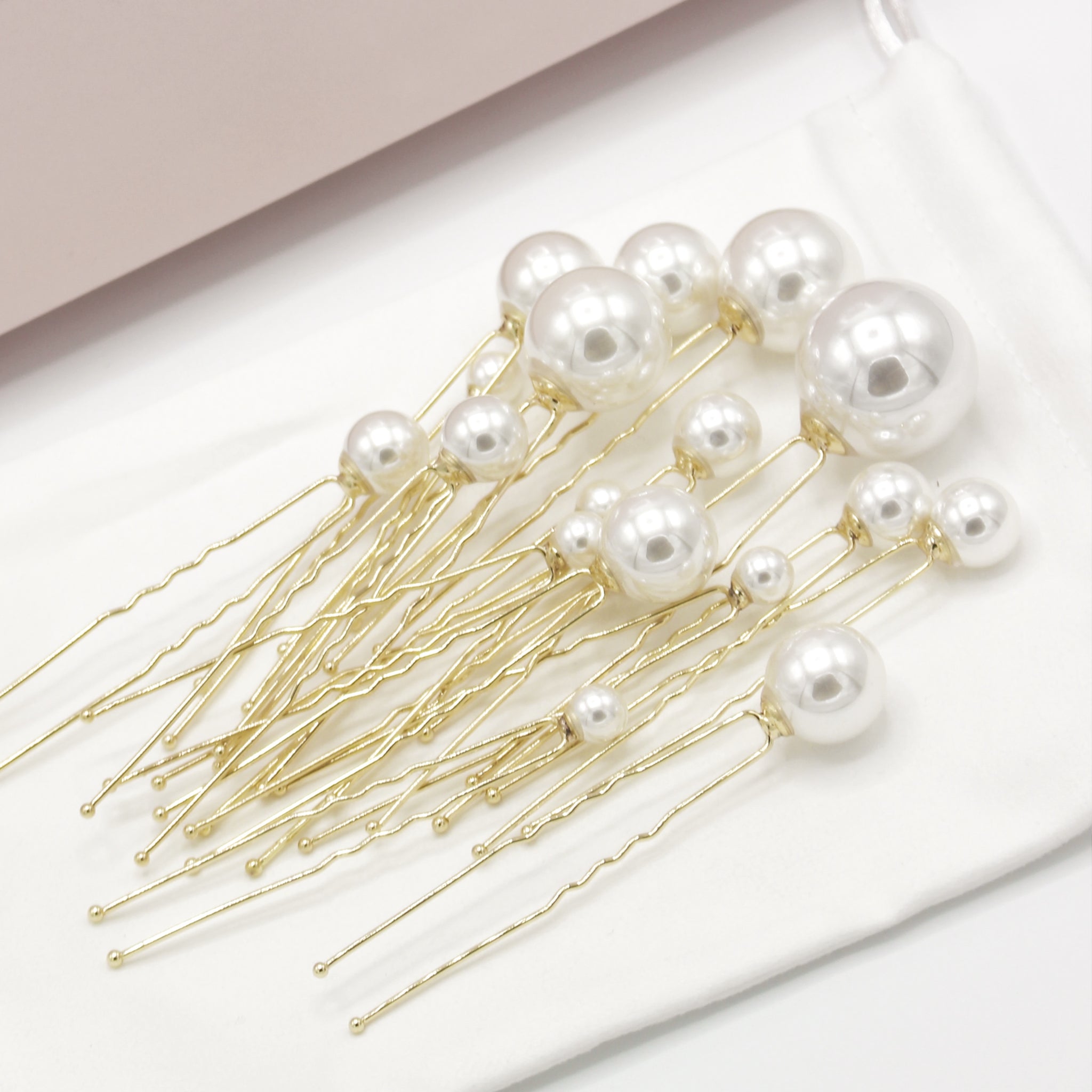 Pearl Pins Set